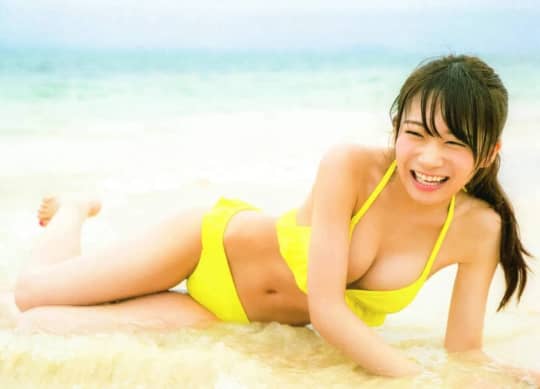 秋元真夏 おっぱい