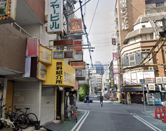 大阪 パンチラ