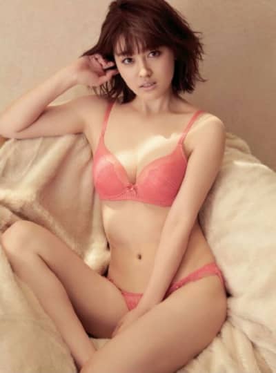 久住小春 おっぱい
