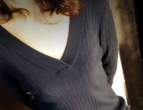 女性