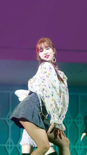 TWICE エロ 流出