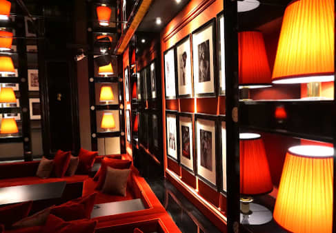 オリエンタルラウンジ