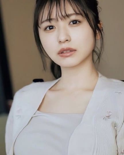 長濱ねる おっぱい