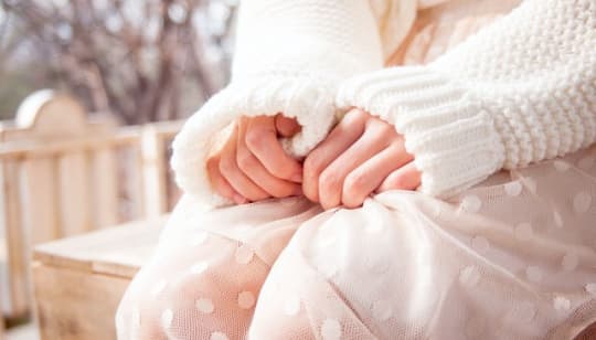 心配している女性