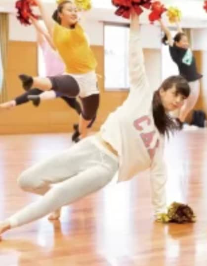 チアダンス練習中の中条あやみ