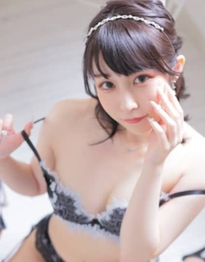 桐谷すずね