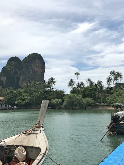 クラン島へのボート