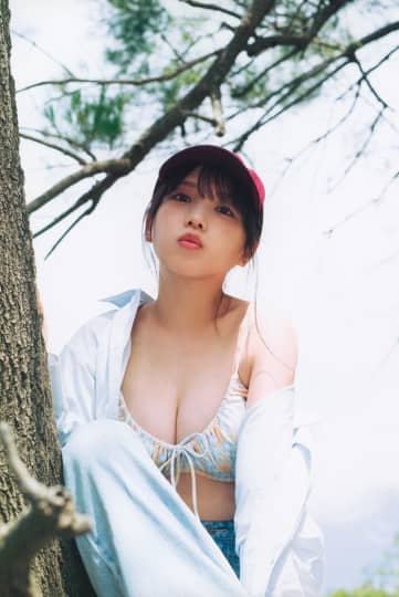 与田祐希 おっぱい