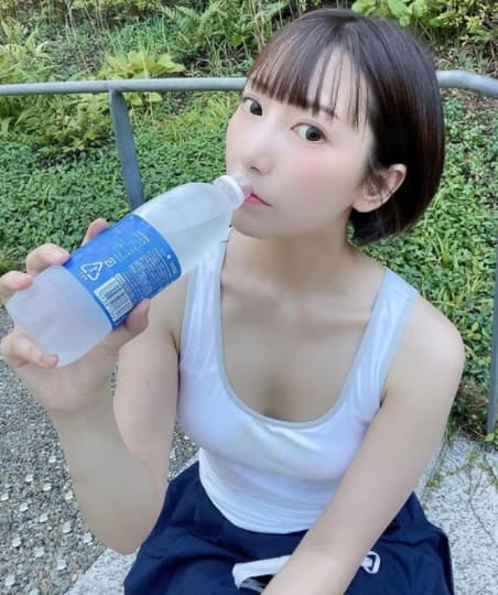 丸の内olレイナ