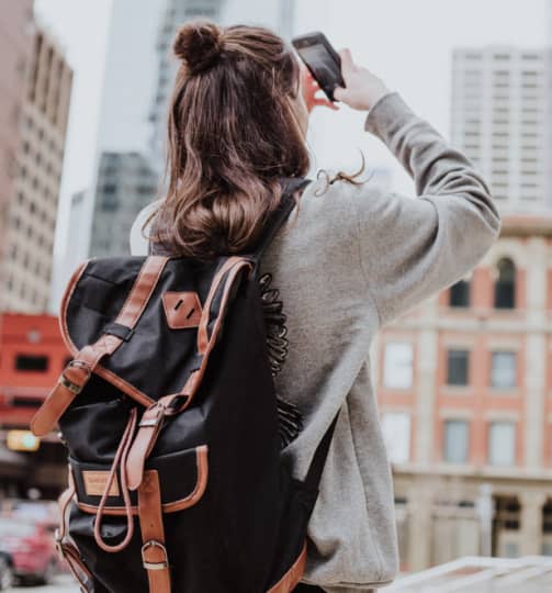 観光客風女の子の画像