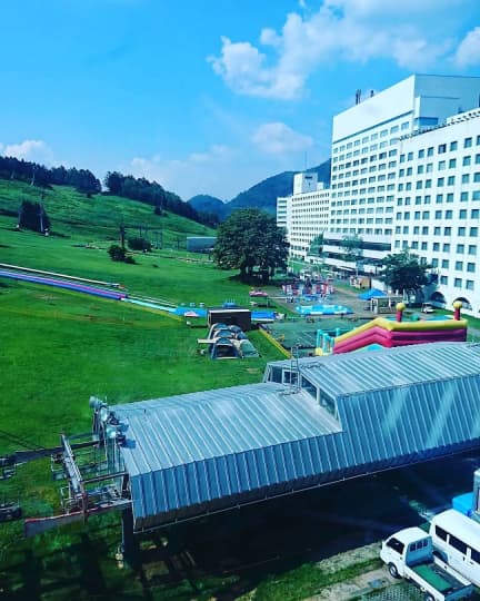 オフシーズンの苗場スキー場