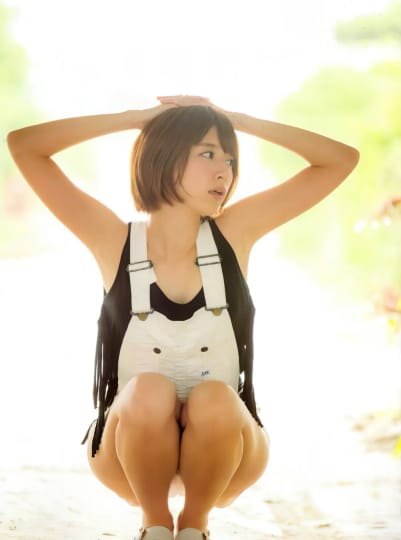 橋本奈々未 おっぱい