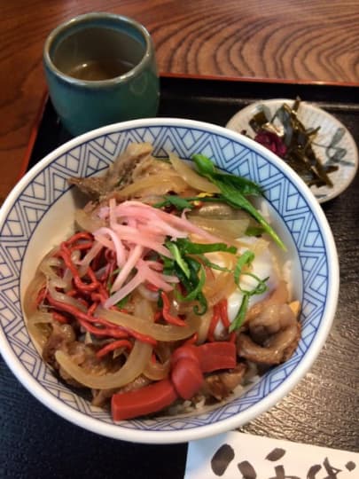 ひこね丼