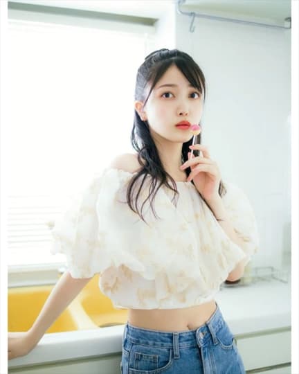 久保史緒里 おっぱい