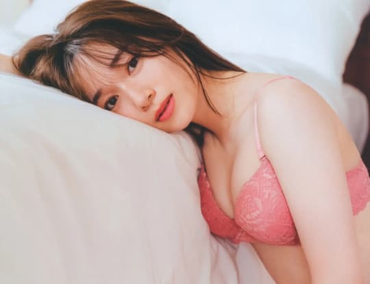 守屋麗奈 おっぱい