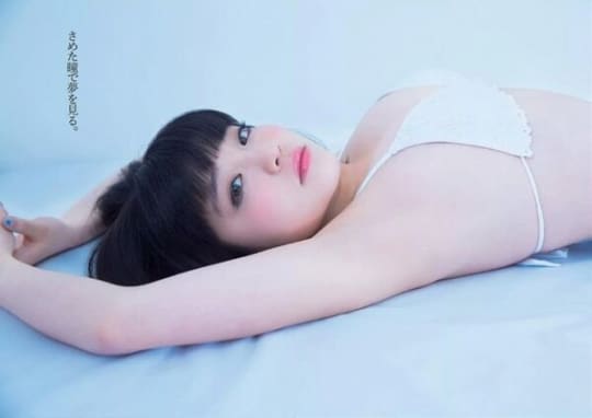 根本凪 おっぱい