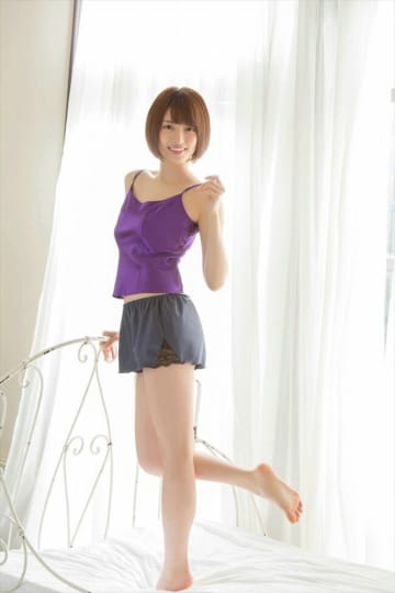 橋本奈々未 おっぱい