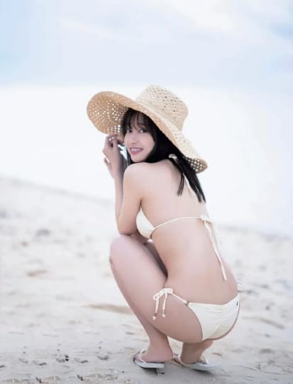 影山優佳 エロ
