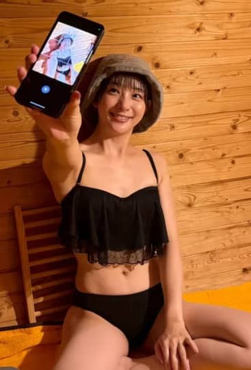 足立梨花 エロ