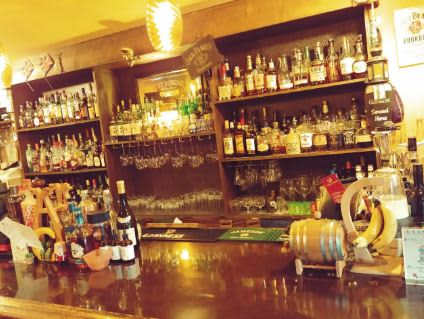 Bar HALF MOON(ハーフムーン)