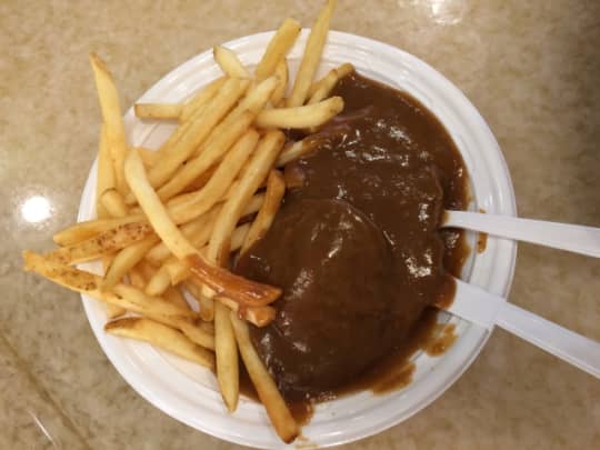 レインボードライブインのハンバーガー