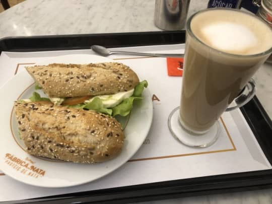 ガラオンとバゲット