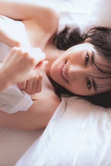 山下美月　おっぱい