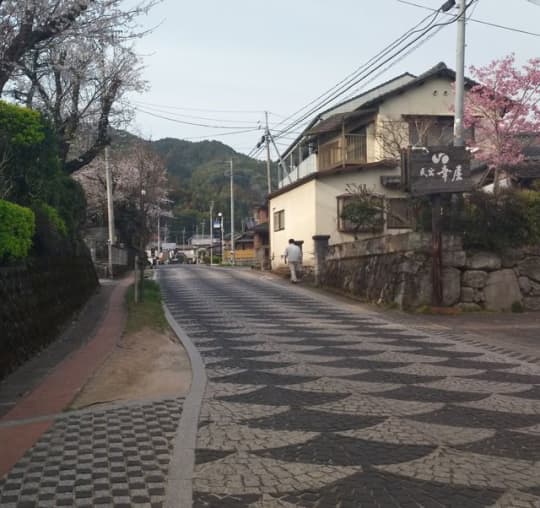 古湯温泉街通り