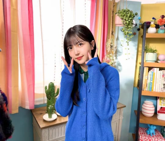 久保史緒里 おっぱい