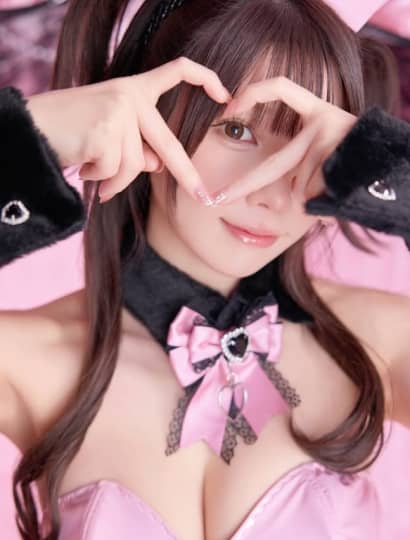 えなこ 乳首