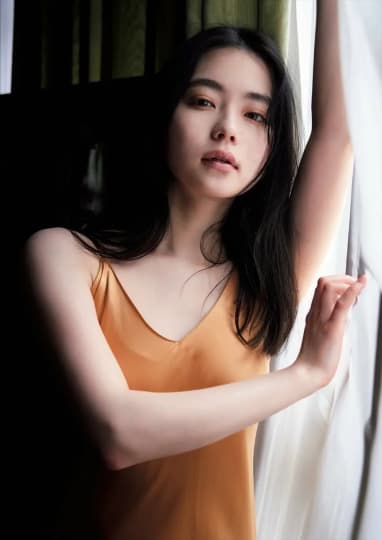 山田杏奈 おっぱい