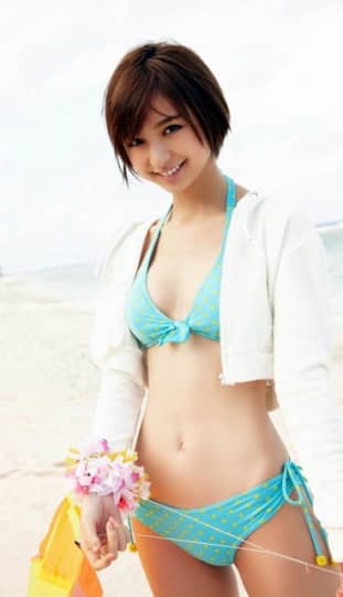 篠田麻里子 水着