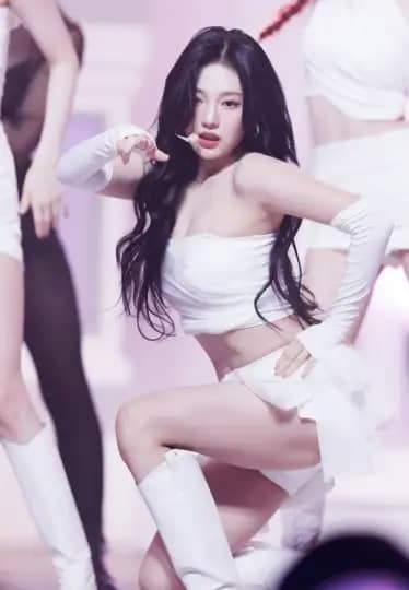 aespa ニンニン エロ