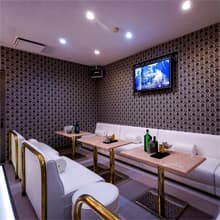 ラピスラズリの店内
