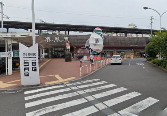 別府駅の東口