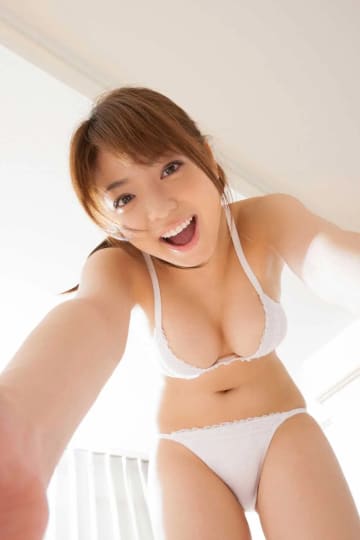  中村静香 おっぱい