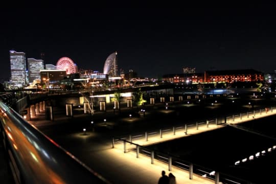 関内の夜景