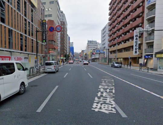 伊勢崎長者町駅前の通り