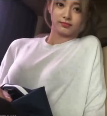 ツウィ（TZUYU） おっぱい