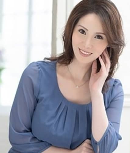 山口朱里