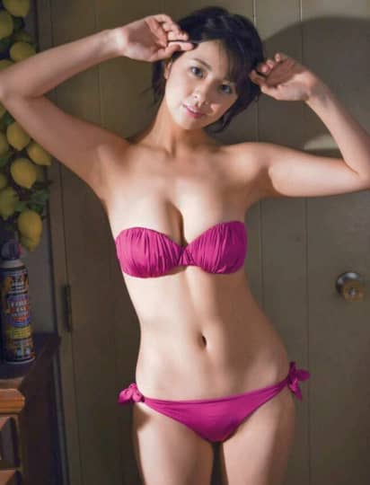 柳ゆり菜 おっぱい