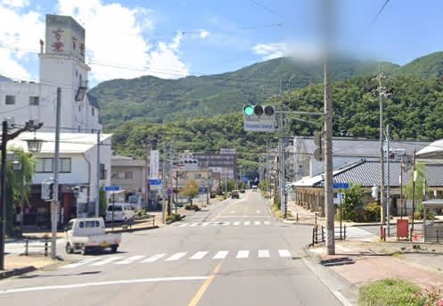 上山田文化会館前