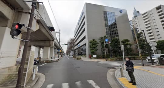 【素敵な奥様】への行き方