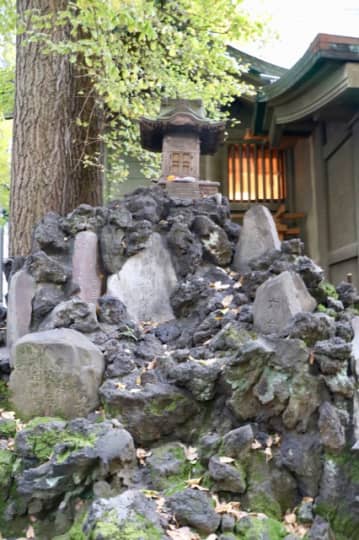 稲荷鬼王神社の富士塚