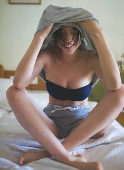 三吉彩花 エロ