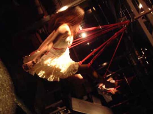 ハプニングバーの画像