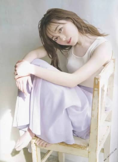 福原遥 おっぱい