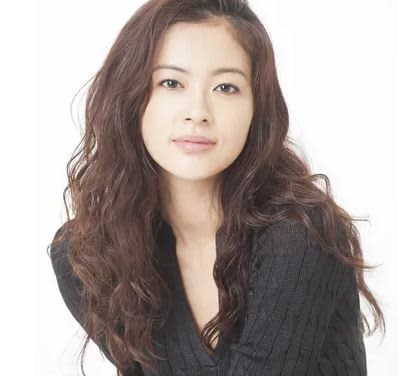 黒谷友香