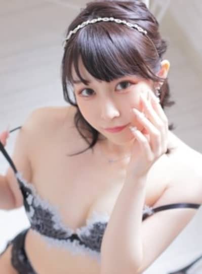 桐谷すずね