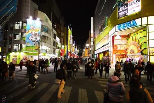 池袋の夜